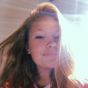 Meet your Posher, Eve